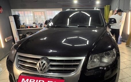Volkswagen Touareg III, 2009 год, 1 480 000 рублей, 2 фотография