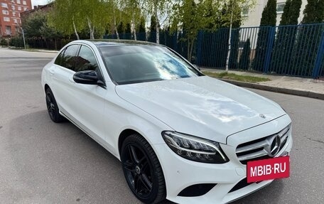 Mercedes-Benz C-Класс, 2019 год, 2 465 000 рублей, 3 фотография