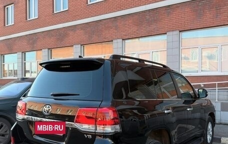 Toyota Land Cruiser 200, 2016 год, 4 650 000 рублей, 5 фотография