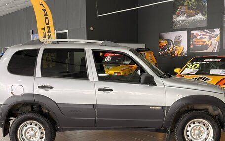 Chevrolet Niva I рестайлинг, 2017 год, 630 000 рублей, 7 фотография