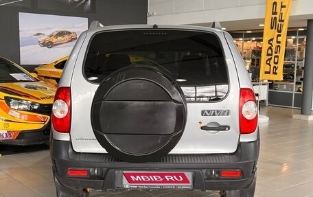 Chevrolet Niva I рестайлинг, 2017 год, 630 000 рублей, 5 фотография