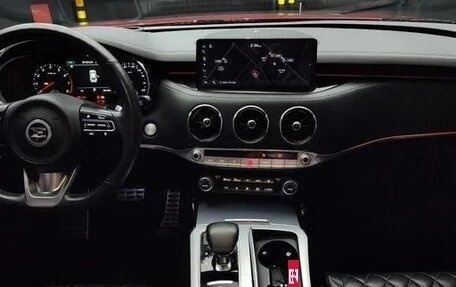 KIA Stinger I, 2021 год, 2 500 000 рублей, 6 фотография