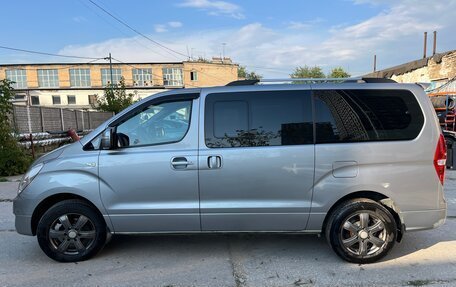 Hyundai Grand Starex Grand Starex I рестайлинг 2, 2016 год, 2 900 000 рублей, 8 фотография