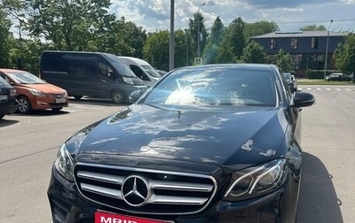 Mercedes-Benz E-Класс, 2019 год, 3 270 000 рублей, 1 фотография