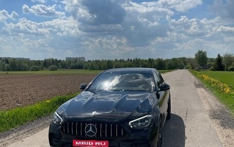 Mercedes-Benz E-Класс, 2020 год, 4 454 000 рублей, 1 фотография