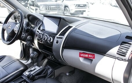 Mitsubishi Pajero Sport II рестайлинг, 2014 год, 1 725 000 рублей, 9 фотография