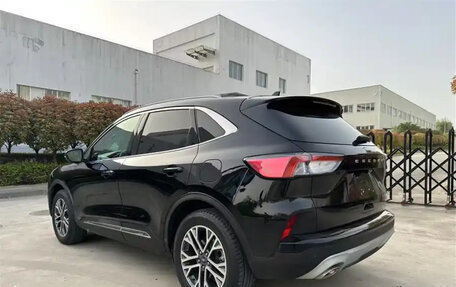 Ford Escape, 2021 год, 1 798 000 рублей, 4 фотография