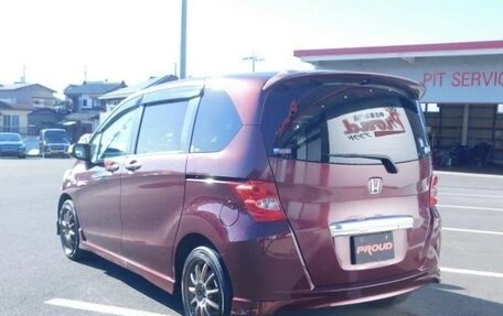Honda Freed I, 2011 год, 900 000 рублей, 6 фотография