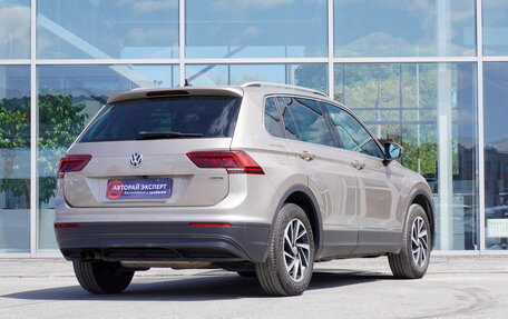 Volkswagen Tiguan II, 2018 год, 2 195 000 рублей, 5 фотография