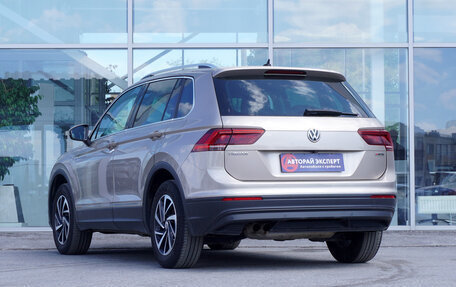 Volkswagen Tiguan II, 2018 год, 2 195 000 рублей, 7 фотография