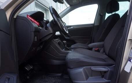 Volkswagen Tiguan II, 2018 год, 2 195 000 рублей, 9 фотография