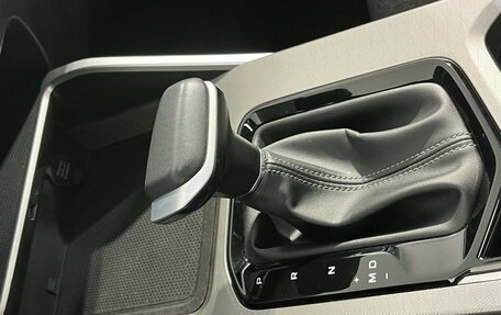 Geely Emgrand, 2023 год, 1 599 000 рублей, 12 фотография