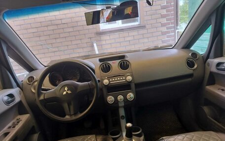 Mitsubishi Colt VI рестайлинг, 2006 год, 190 000 рублей, 4 фотография