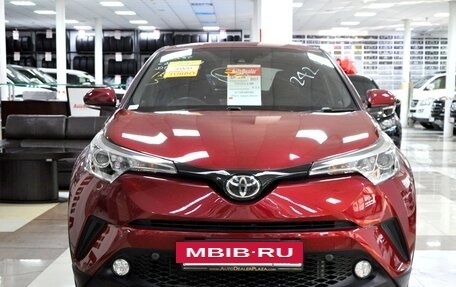 Toyota C-HR I рестайлинг, 2017 год, 1 399 000 рублей, 2 фотография