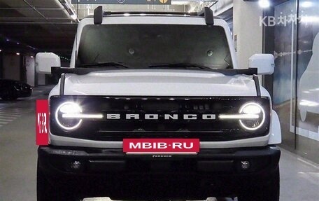 Ford Bronco, 2022 год, 4 780 000 рублей, 2 фотография