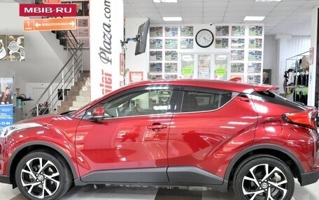 Toyota C-HR I рестайлинг, 2017 год, 1 399 000 рублей, 5 фотография
