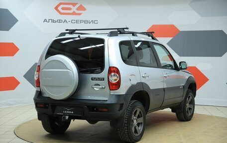 Chevrolet Niva I рестайлинг, 2018 год, 850 000 рублей, 5 фотография