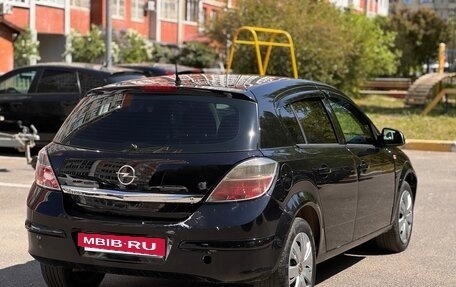 Opel Astra H, 2011 год, 285 000 рублей, 2 фотография