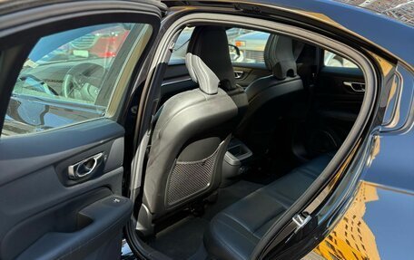 Volvo S60 III, 2023 год, 4 500 000 рублей, 4 фотография