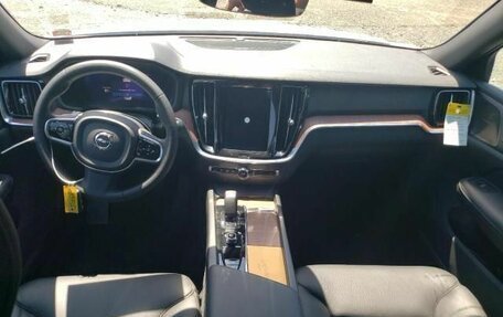 Volvo S60 III, 2023 год, 4 500 000 рублей, 5 фотография