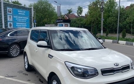KIA Soul II рестайлинг, 2018 год, 1 900 000 рублей, 3 фотография