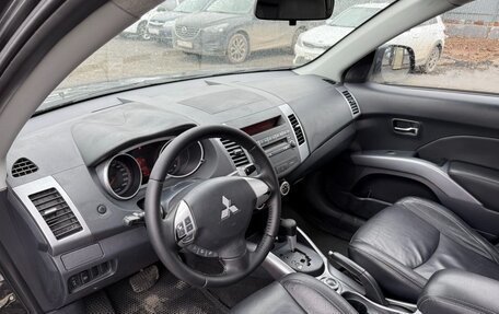Mitsubishi Outlander III рестайлинг 3, 2008 год, 930 000 рублей, 12 фотография