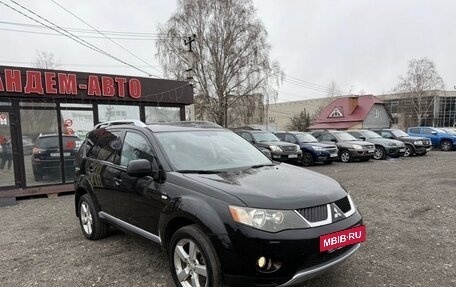 Mitsubishi Outlander III рестайлинг 3, 2008 год, 930 000 рублей, 2 фотография