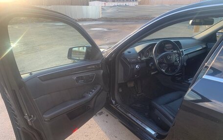 Mercedes-Benz E-Класс, 2009 год, 1 350 000 рублей, 9 фотография