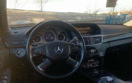 Mercedes-Benz E-Класс, 2009 год, 1 350 000 рублей, 13 фотография