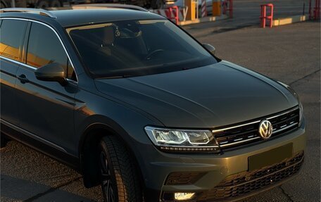 Volkswagen Tiguan II, 2019 год, 2 100 000 рублей, 4 фотография