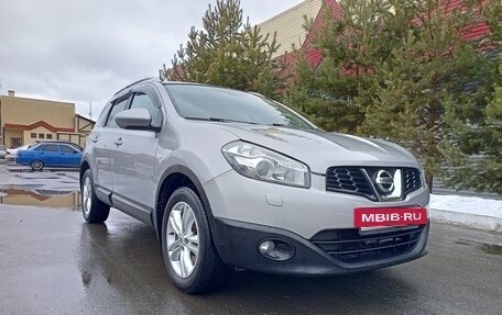 Nissan Qashqai+2 I, 2011 год, 1 079 000 рублей, 2 фотография