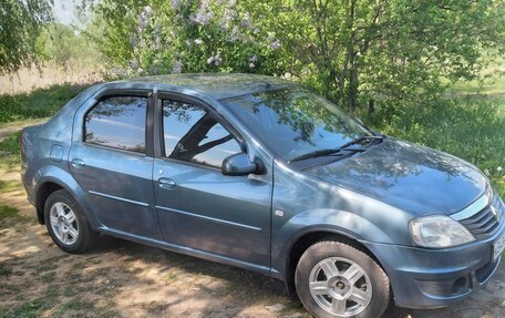 Renault Logan I, 2013 год, 700 000 рублей, 2 фотография