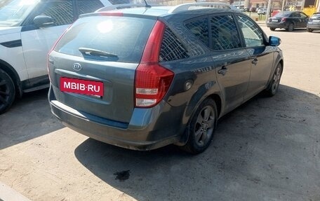 KIA cee'd I рестайлинг, 2010 год, 2 фотография
