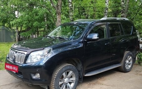 Toyota Land Cruiser Prado 150 рестайлинг 2, 2011 год, 2 270 000 рублей, 2 фотография