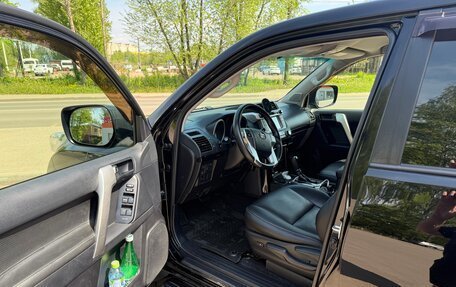 Toyota Land Cruiser Prado 150 рестайлинг 2, 2013 год, 2 800 000 рублей, 8 фотография