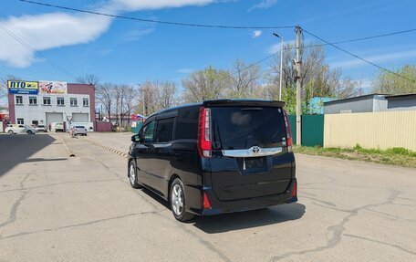 Toyota Noah III, 2014 год, 1 800 000 рублей, 10 фотография