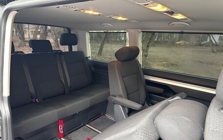 Volkswagen Multivan T6 рестайлинг, 2019 год, 5 300 000 рублей, 15 фотография