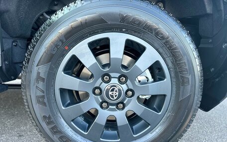 Toyota Land Cruiser Prado, 2024 год, 8 990 000 рублей, 13 фотография