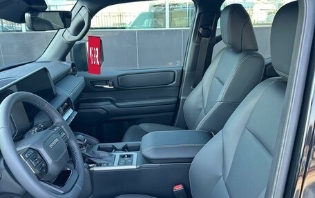 Toyota Land Cruiser Prado, 2024 год, 8 990 000 рублей, 4 фотография