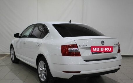 Skoda Octavia, 2017 год, 1 850 000 рублей, 10 фотография