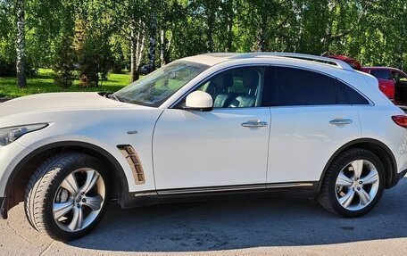 Infiniti FX II, 2011 год, 1 850 000 рублей, 4 фотография