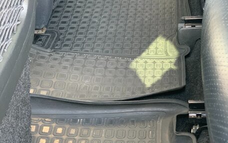Toyota RAV4, 2012 год, 1 970 000 рублей, 20 фотография