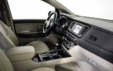 KIA Carnival III, 2018 год, 2 289 898 рублей, 9 фотография