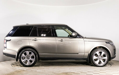 Land Rover Range Rover IV рестайлинг, 2018 год, 6 426 000 рублей, 4 фотография