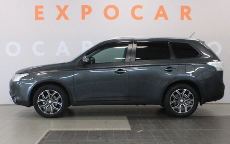 Mitsubishi Outlander III рестайлинг 3, 2014 год, 1 560 000 рублей, 8 фотография