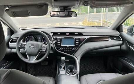 Toyota Camry, 2020 год, 1 790 000 рублей, 7 фотография