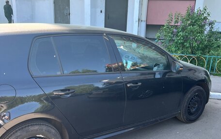 Volkswagen Golf VI, 2010 год, 800 000 рублей, 4 фотография