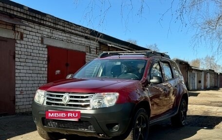 Renault Duster I рестайлинг, 2012 год, 690 000 рублей, 2 фотография