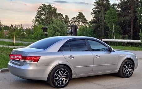 Hyundai Sonata VI, 2005 год, 940 000 рублей, 10 фотография