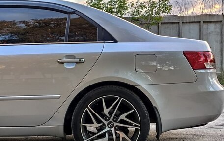 Hyundai Sonata VI, 2005 год, 940 000 рублей, 18 фотография